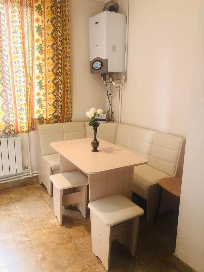 Republic Square Apartment Ереван Экстерьер фото