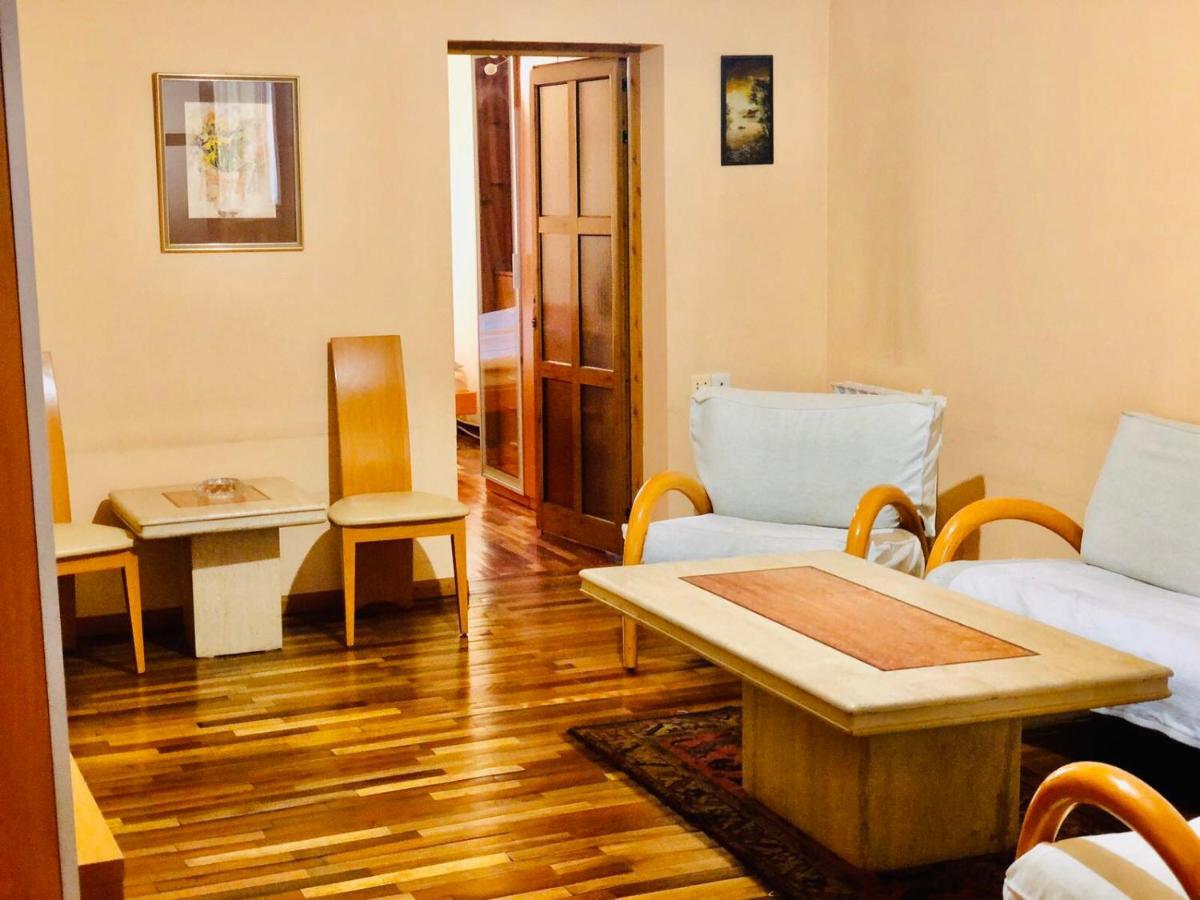Republic Square Apartment Ереван Экстерьер фото